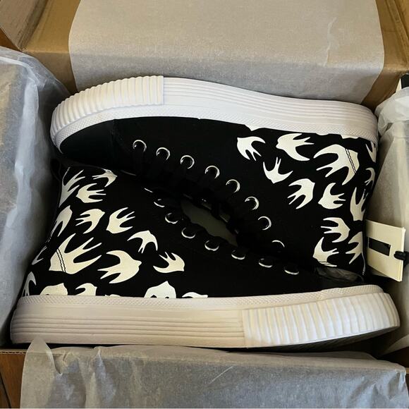 McQ by Alexander McQueen Shoes - MCQ Alexander Queen Swallow Swarm Vulc High-Top Sneaker in Black